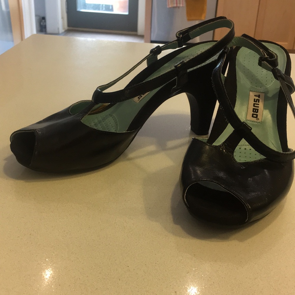 Tsubo high heels